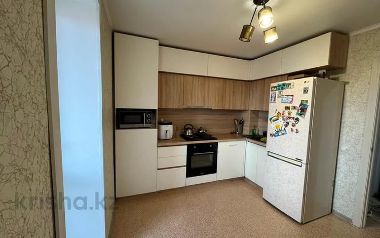 2-комнатная квартира · 61.8 м² · 9/9 этаж, Юбилейный 6 за 26 млн ₸ в Костанае — фото 2