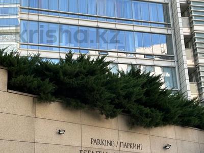 4-комнатная квартира · 169.7 м² · 18/22 этаж, Аль-Фараби 77/2 за 334 млн ₸ в Алматы, Бостандыкский р-н