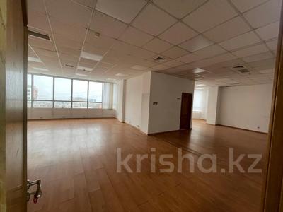 Кеңселер, кабинеттер және жұмыс орындары · 105.4 м², бағасы: ~ 1.1 млн ₸ в Алматы, Бостандыкский р-н