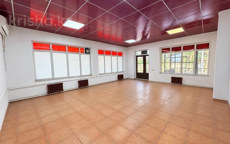 Свободное назначение, офисы, магазины и бутики, медцентры и аптеки · 76 м² за 700 000 ₸ в Алматы, Бостандыкский р-н — фото 2