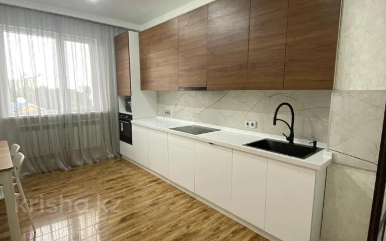 3-комнатная квартира, 85 м², 2/12 этаж, мкр Аскартау, Бегалина 7