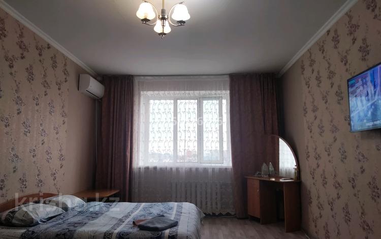 1-комнатная квартира, 42 м², 9/9 этаж посуточно, Жансугирулы 4/1 за 9 000 〒 в Астане, Алматы р-н — фото 8