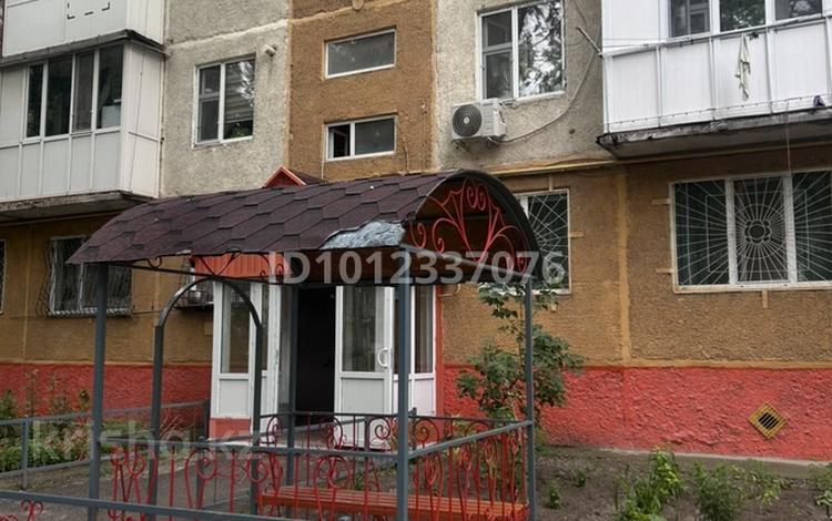 3-комнатная квартира · 62.2 м² · 1/5 этаж, мкр Самал 3 за 20 млн ₸ в Таразе — фото 2