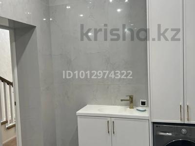 Жеке үй · 4 бөлме · 260 м² · 10 жүзд., Бегей, бағасы: 65 млн ₸ в 