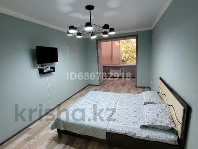 1-комнатная квартира · 45 м² · 2/5 этаж, Циолковского 1 — Рынок Аяжан. за 10 000 ₸ в Уральске