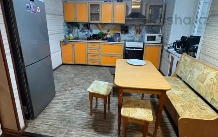 2-комнатная квартира · 58 м² · 5/9 этаж, Бориса Александрова 8/1 за 24.5 млн ₸ в Усть-Каменогорске — фото 5