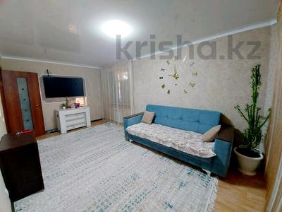 3-комнатная квартира, 62 м², 1/5 этаж, курманалиева за 15.5 млн 〒 в Уральске