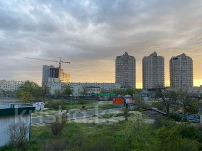 3-бөлмелі пәтер · 70 м² · 2/5 қабат, 7-ш/а. 30, бағасы: 19 млн ₸ в Актау, 7-й мкр