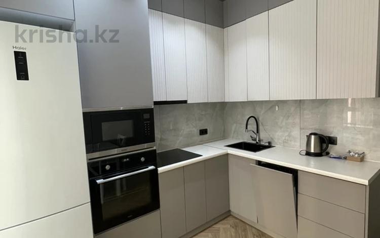 2-комнатная квартира · 70 м² · 5/12 этаж, Туран 34а за 400 000 ₸ в Астане, Нура р-н — фото 2
