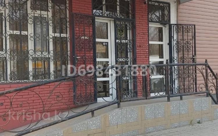 Офисы, салоны красоты, кабинеты и рабочие места · 15 м² за 120 000 ₸ в Шымкенте — фото 6