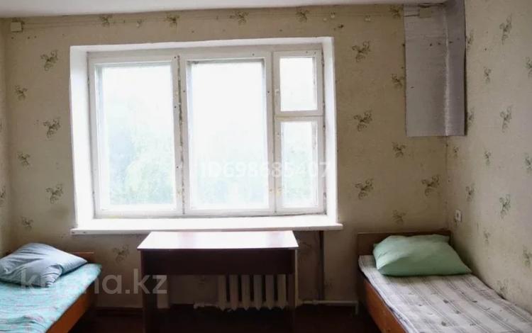 1 бөлме · 18 м² · 8 қабат, Серикбаева 1/2, бағасы: 115 000 ₸ в Усть-Каменогорске — фото 2