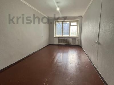 2-комнатная квартира · 48 м² · 4/5 этаж, саратовская за 9.5 млн ₸ в Уральске