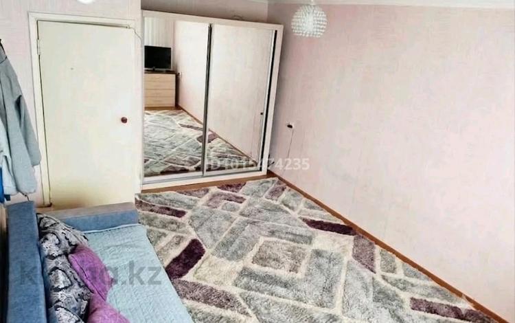 1-комнатная квартира · 38 м² · 8/9 этаж, Карбышева — Бульвар Гагарина-Карбышева за 10 млн ₸ в Усть-Каменогорске, Ульбинский — фото 2