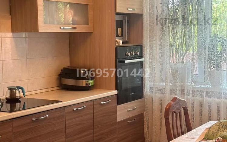 2-комнатная квартира · 66 м² · 2/5 этаж, Тауелсиздиктин 10 жылдыгы 45 — Ориентировочно напротив областной детской больницы в мкр.Куат за 270 000 ₸ в  — фото 2
