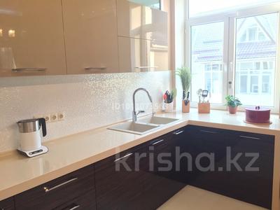 4-комнатная квартира · 250 м² · 3/4 этаж, Улан 37а-з за 650 000 〒 в Алматы, Бостандыкский р-н