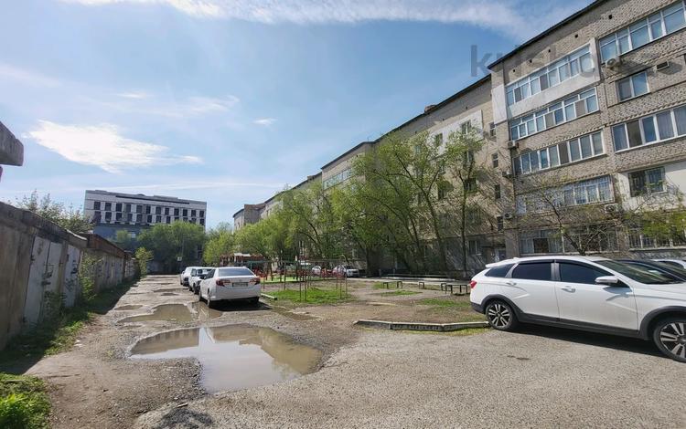 4-бөлмелі пәтер · 112.7 м² · 5/5 қабат, Азаттык 77, бағасы: 28.6 млн ₸ в Атырау — фото 2