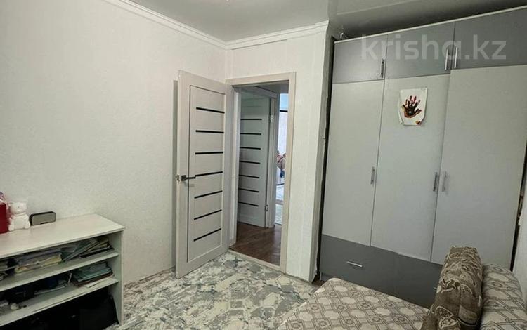 3-комнатная квартира, 63 м², 2/5 этаж, юбилейный 46 за 17.5 млн 〒 в Кокшетау — фото 2