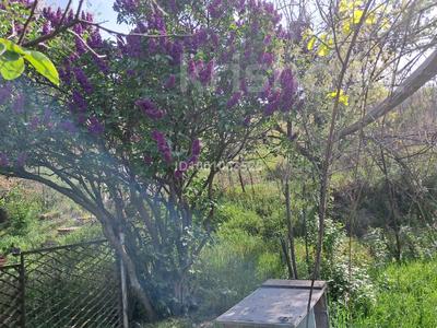 Дача · 2 комнаты · 36 м² · 10 сот., мкр Бектобе, Мкр Шөлдала, ул. Родниковая 12 — На тупике ул. Родниковая за 5 млн 〒 в Таразе