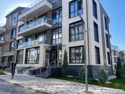 4-комнатная квартира · 298.6 м² · 1/3 этаж, Жамакаева 252 за 298 млн 〒 в Алматы, Медеуский р-н