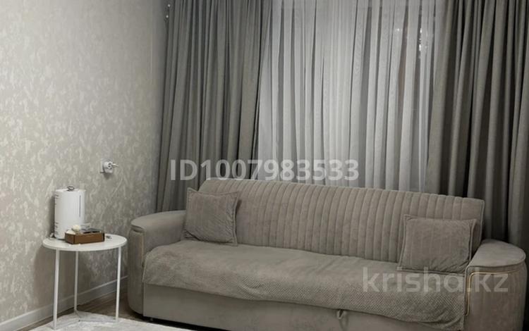 2-бөлмелі пәтер · 54 м² · 6/6 қабат, мкр 8 — Сзади остановки 8мкрн, бағасы: 18 млн ₸ в Актобе — фото 2