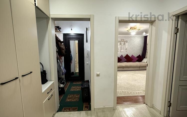 4-бөлмелі пәтер · 85 м² · 9/10 қабат, Степной 4 ш/а., бағасы: 29.5 млн ₸ в Караганде, Казыбек би р-н — фото 2