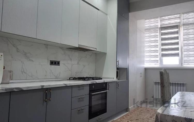 2-бөлмелі пәтер · 70 м² · 4/5 қабат, Алтын орда ш/а., бағасы: 27.5 млн ₸ в Актобе, мкр. Алтын орда — фото 2