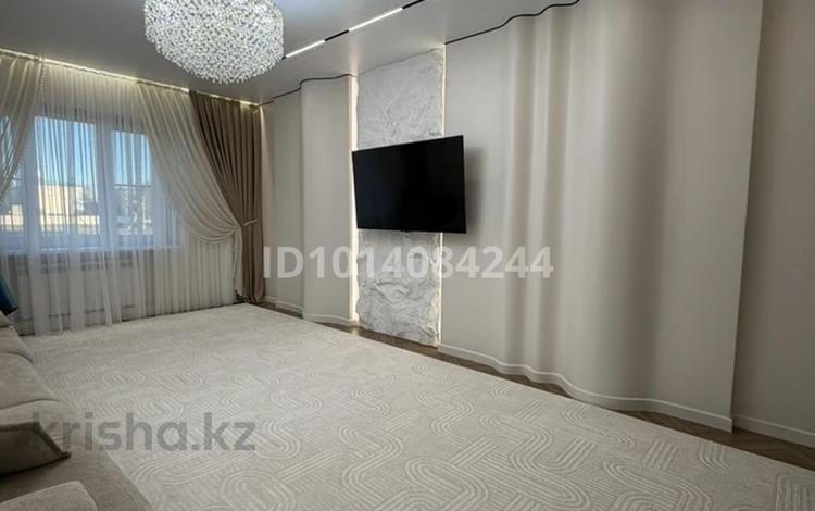 3-бөлмелі пәтер · 107 м² · 3/9 қабат, Алтын орда ш/а. 2 — Алаш и Алия Молдагулова, бағасы: 67 млн ₸ в Актобе, мкр. Алтын орда — фото 2