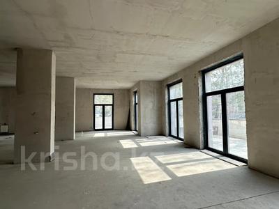 4-комнатная квартира · 219.3 м² · 1/3 этаж, Ондасынова — Керей-Жанибек Хандар за 264 млн ₸ в Алматы, Медеуский р-н