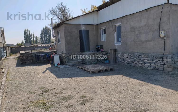 Отдельный дом · 3 комнаты · 65 м² · 8 сот., мкр Байтерек, Аэропорт 8а — Аэропорта за 13 млн ₸ в Таразе — фото 2