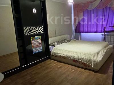 Пәтерлер в Карагандинской обл.: 3-бөлмелі пәтер · 60 м² · 1/5 қабат, 6 мкр 16, бағасы: 150 000 〒 3-бөлмелі пәтер · 60 м² · 1/5 қабат, 6 мкр 16, бағасы: 150 000 〒 в Темиртау