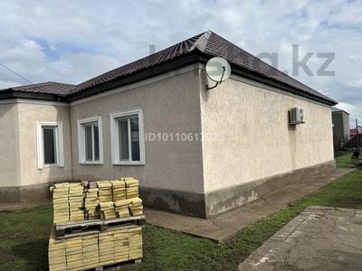 Жеке үй · 4 бөлме · 150 м² · 10 жүзд., Астана ш/а., Волкова 8 — Волкова, бағасы: 54 млн ₸ в Уральске, мкр Астана