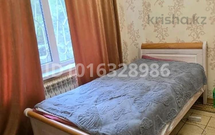 3 комнаты · 70 м² · 1/9 этаж, мкр Жетысу-1 37 за 100 000 ₸ в Алматы, Ауэзовский р-н — фото 2