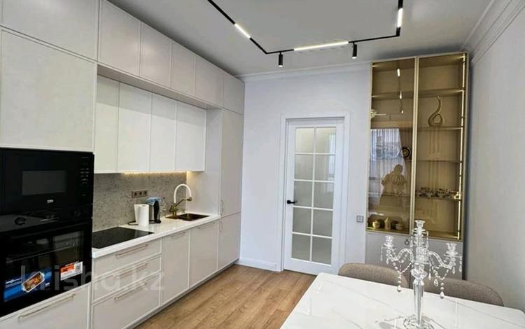 3-комнатная квартира · 75 м² · 11/12 этаж, Розыбакиева 336/2 — Ескараева за 99.7 млн ₸ в Алматы, Бостандыкский р-н — фото 2