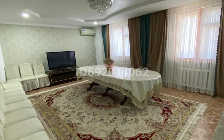 Отдельный дом · 4 комнаты · 120 м² · 13 сот., мкр 41-й разъезд, Жарық ықшам ауданы 141 — Анвар супермаркеттің жанында за 26 млн 〒 в Актобе — фото 4