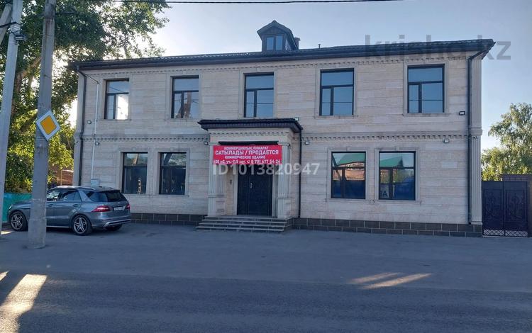 Свободное назначение, офисы, магазины и бутики, общепит, салоны красоты, медцентры и аптеки, образование, развлечения · 600 м² за 270 млн ₸ в Караганде, Казыбек би р-н — фото 2