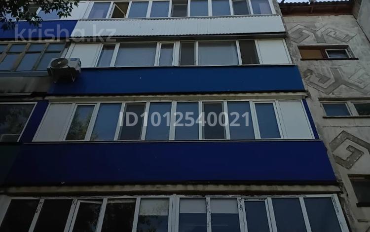 2-комнатная квартира · 51 м² · 5/5 этаж, мкр Мясокомбинат 88/1 за 12 млн ₸ в Уральске — фото 17