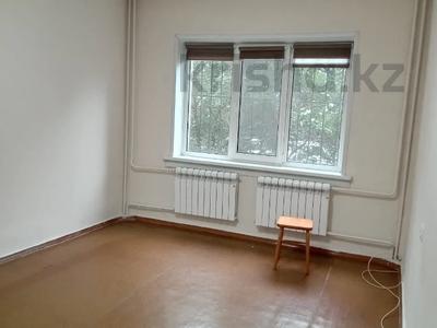3-бөлмелі пәтер · 70 м² · 1/5 қабат, мкр Тастак-3, бағасы: 37.5 млн ₸ в Алматы, Алмалинский р-н