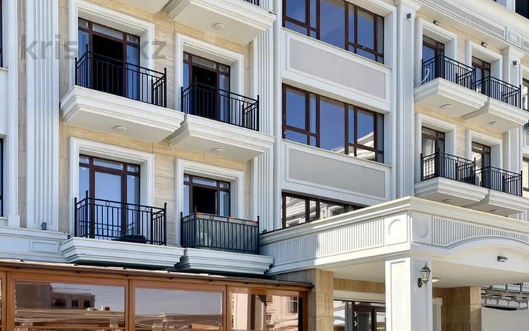 5-комнатная квартира · 293 м² · 5/5 этаж, Керей, Жанибек хандар Е-913 — Парк президента за 330 млн ₸ в Астане, Есильский р-н — фото 45