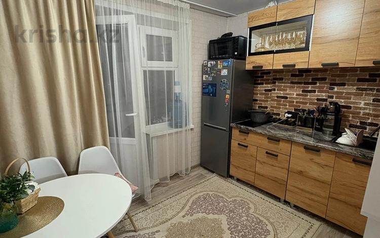 1-комнатная квартира · 33 м² · 9/9 этаж, Болатбаева за 10.9 млн 〒 в Петропавловске — фото 2