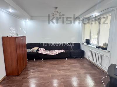 2-комнатная квартира · 43.2 м² · 1/5 этаж, Б. Момышулы 21 — 17 школа за 13.5 млн 〒 в Атырау