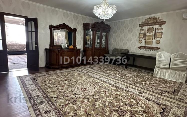 5-бөлмелі пәтер · 141.9 м² · 3/6 қабат, 29-ш/а. 31 — Школа садик возле дороги, бағасы: 50 млн ₸ в Актау, 29-й мкр — фото 2