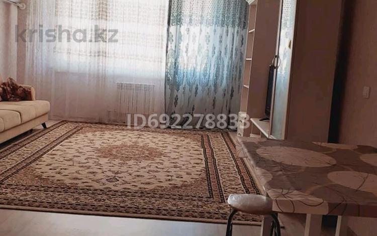 2-комнатная квартира, 60 м², 10 этаж, 9 32/2 — Рядом с акиматом - Срочно, ТОРГ реальному покупателю за 14.3 млн 〒 в Туркестане — фото 9
