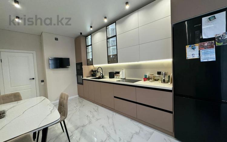 4-бөлмелі пәтер · 160 м² · 6 қабат, Аль-Фараби 41, бағасы: 200 млн ₸ в Алматы, Бостандыкский р-н — фото 2