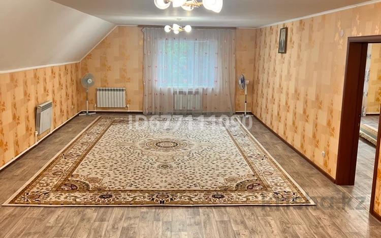 Отдельный дом · 7 комнат · 547 м², Академика Асана Тайманова 82 — С одной стороны Никита Савичева с другой Габдулла Токая за 1.6 млн 〒 в Уральске — фото 21