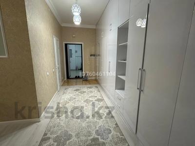 3-бөлмелі пәтер · 124 м² · 15/20 қабат · ай сайын, Кошкарбаев 26, бағасы: 450 000 〒 в Астане, Алматы р-н