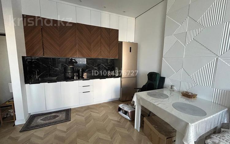 2-комнатная квартира · 43 м² · 8/15 этаж, Толе би 14 за 290 000 ₸ в Астане, Нура р-н — фото 2