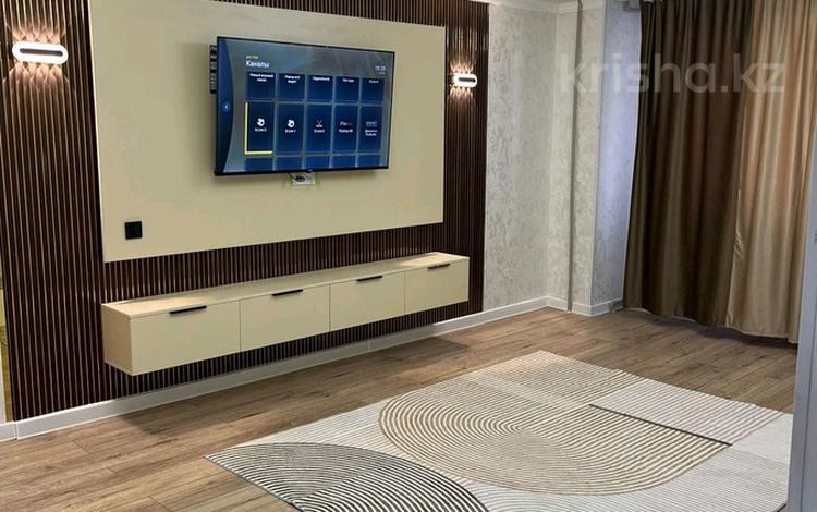 2-бөлмелі пәтер · 70 м² · 6/12 қабат, Желтоксан 32 — Кунаева центр, бағасы: 2 500 ₸ в Шымкенте — фото 2
