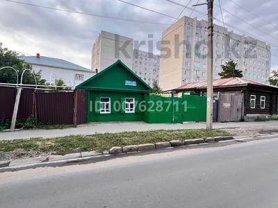 Отдельный дом · 3 комнаты · 40 м² · 4.5 сот., Толстого 14 — Сатпаева Толстого за 23 млн 〒 в Павлодаре