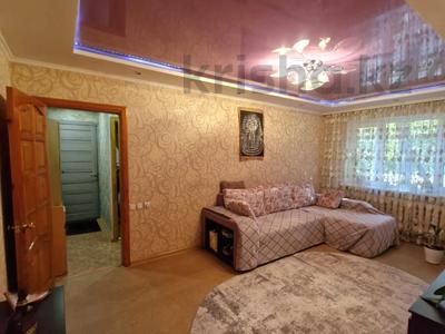 2-комнатная квартира · 45 м² · 1/5 этаж, Ескалиева 182 — Юбилейная за 14.5 млн 〒 в Уральске