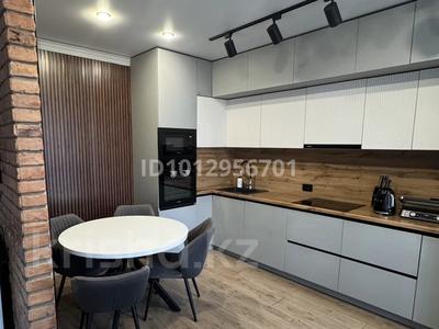 3-комнатная квартира · 90 м² · 2/5 этаж, Майкудук, мкр Мамыраева 7/2 за 29 млн ₸ в Караганде, Алихана Бокейханова р-н
